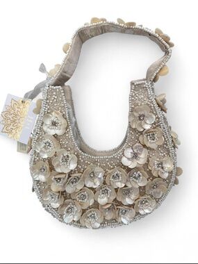 Made in India Coastal Ivory Floral Shell Beaded Shoulder Bag